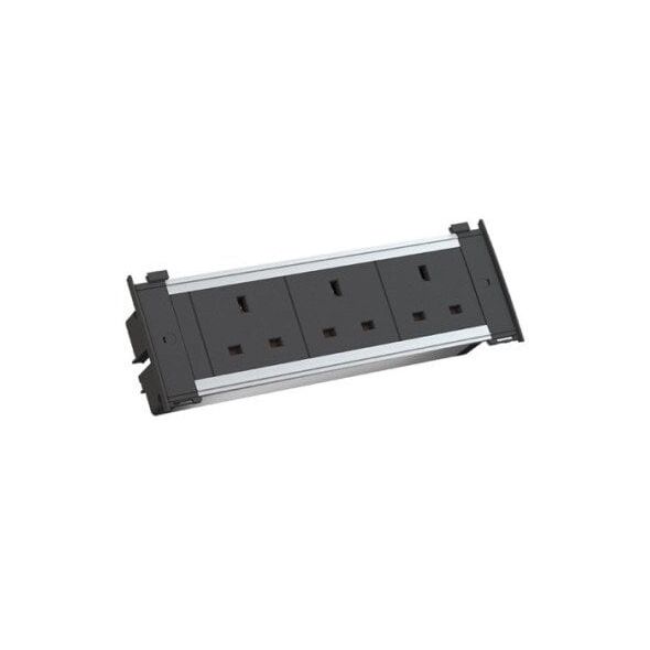 BACHMANN KAPSA S 3xUK 13A prąd 2m, Wielka Brytania