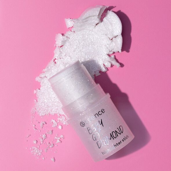 ESSENCE_Baby Got Diamond Highlighter rozświetlacz w sztyfcie 5,4g