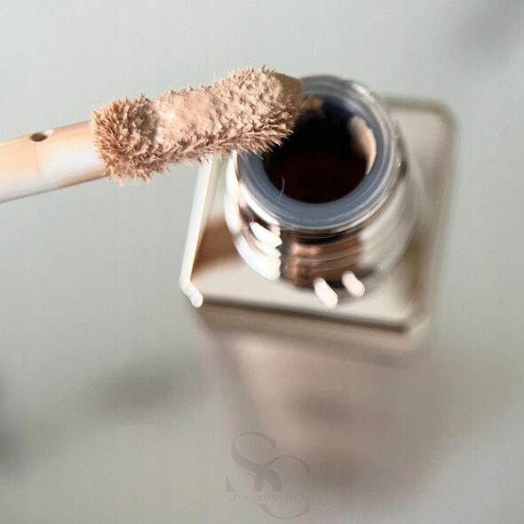 CLARESA_Natural Skin Serum Concealer korektor-serum z naturalnym wykończeniem 1C Light Cool 7ml