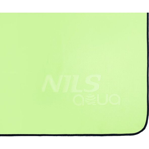 Nils Extreme Ręcznik z mikrofibry Nils Aqua NAR11 140x70 cm zielony