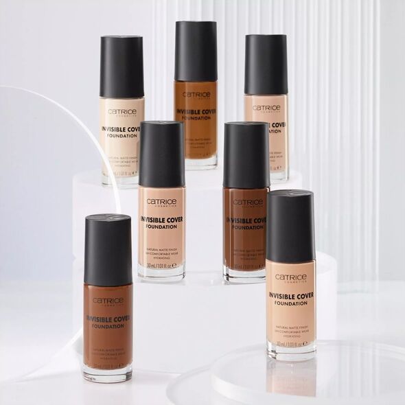 Catrice Invisible Cover Foundation Podkład matujący do twarzy 30ml (022C)