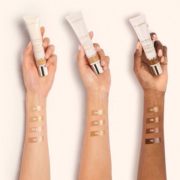 CLARINS SKIN ILLUSION TINTED MOISTURIZER SPF25 02 40ML