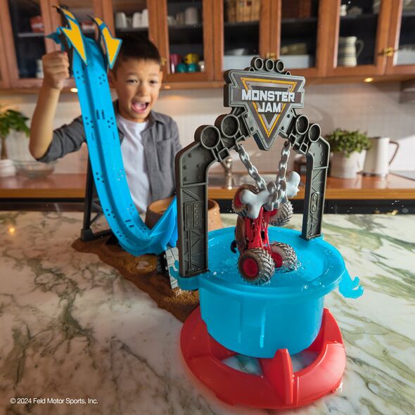 MONSTER JAM power wash set Truck Wash Playset, 6072014