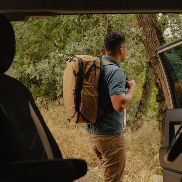 Peak Design Travel Backpack 45L, coyote