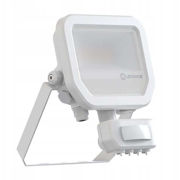 LED spotlight LEDVANCE FL GEN4, IP66, 6/8W 4000K 800/1200lm with motion sensor, white