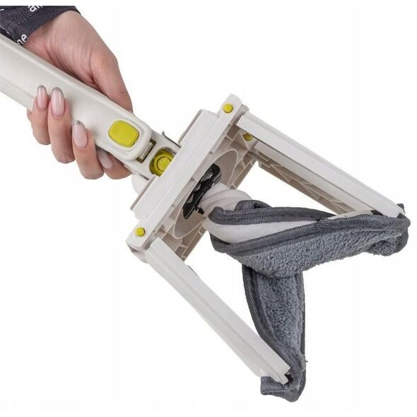 Mop z mechanizmem wyciskowym "motylek"i skrobaczką