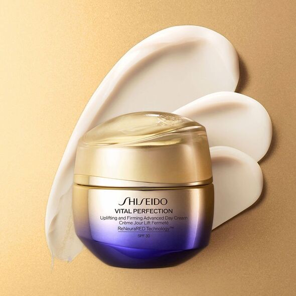 SHISEIDO VITAL PERFECTION ΑΝΑΠΤΥΓΜΕΝΗ ΚΡΕΜΑ ΗΜΕΡΑΣ SPF30 50ML
