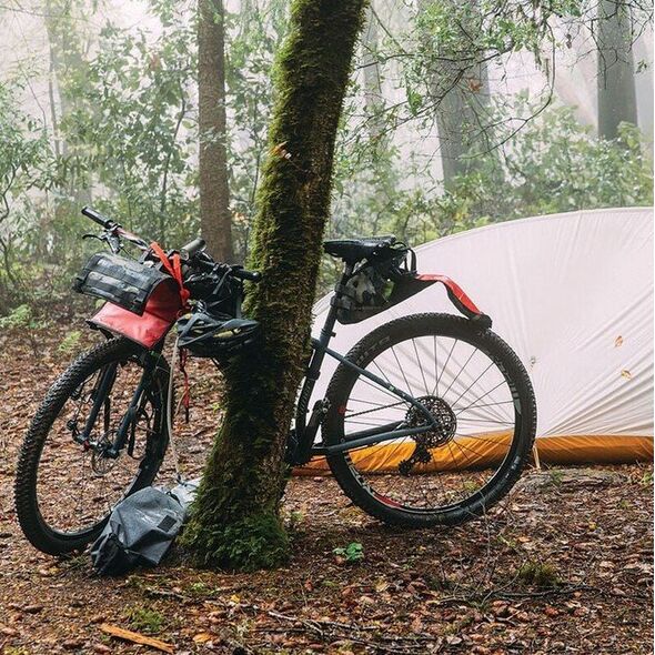 Torba na kierownicę BLACKBURN OUTPOST HB ROLL & DRY BAG black, wodoodporna, 14L (NEW 2025)