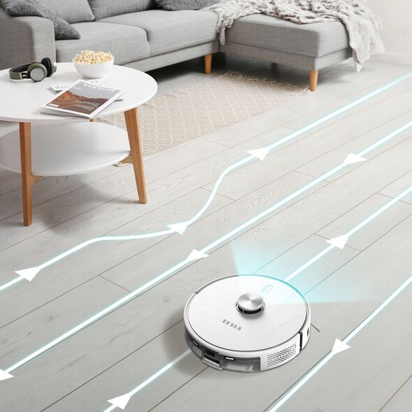 TESLA RoboStar iQ700 Plus Robot odkurzający i mopujący 2w1 ze stacją czyszczącą
