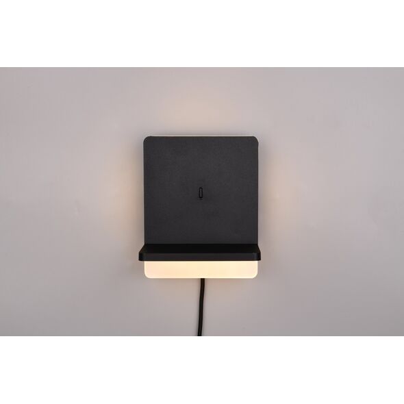 LED απλίκα τοίχου TRIO FAIRFIELD, 9 W 900 lm, 3000 K, 12x16x14cm με δυνατότητα φόρτισης τηλεφώνου