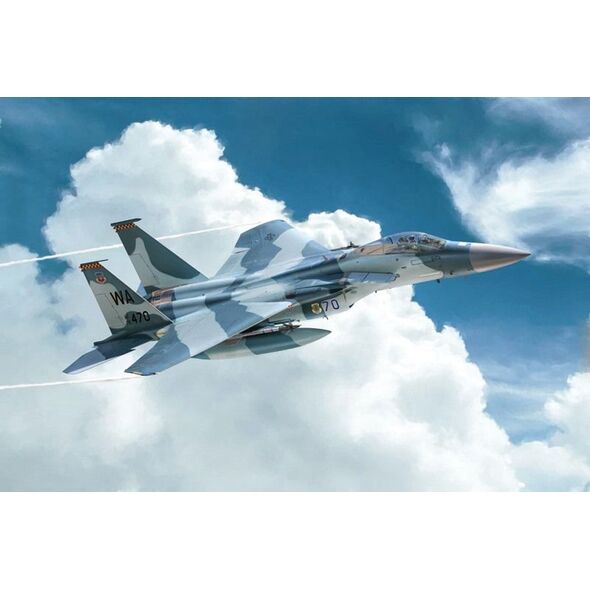 Italeri Model plastikowy - Myśliwiec F-15C Eagle (GXP-640234)