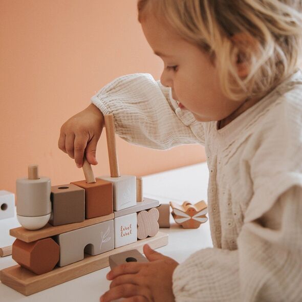 Label Label Medinės kaladėlės - Suveriami bokštai - Nuga