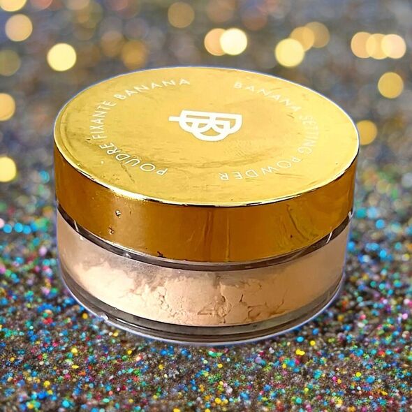 Bellapierre Cosmetics Biri pudra makiažo užbaigimui Bellapierre Banana Setting Powder BP001/BSP001, geltono atspalvio, 4 g.