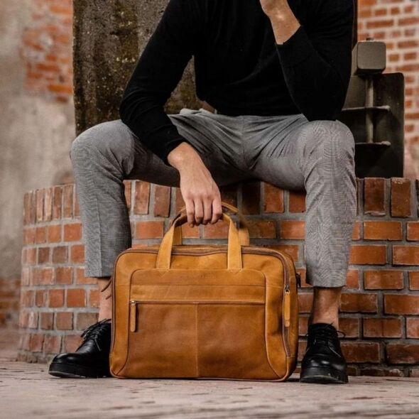Η Chesterfield Brand Ryan Τσάντα Laptop 17", Cognac