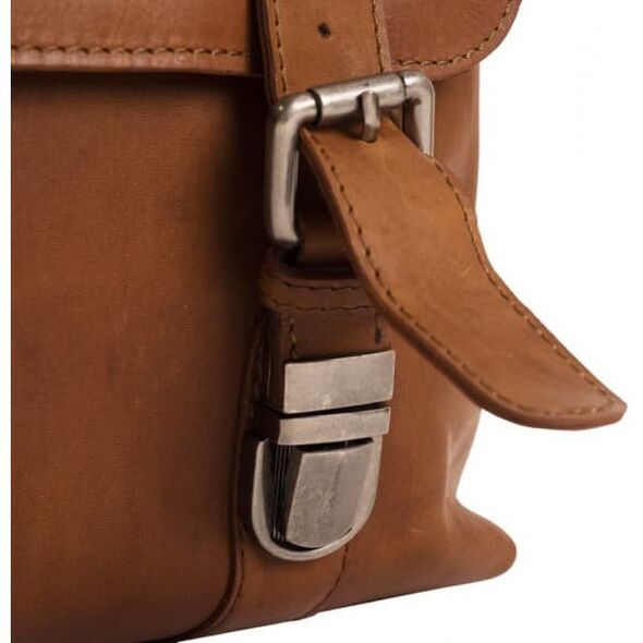 Τσάντα Laptop 13" Jules της Chesterfield Brand, Cognac