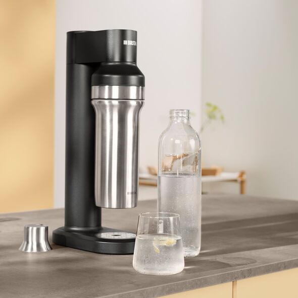 Saturator Brita sodaTRIO Czarny + Szklana butelka sodaTRIO 2-pak