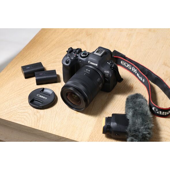 Canon RF 16-28mm F2.8 IS STM lens