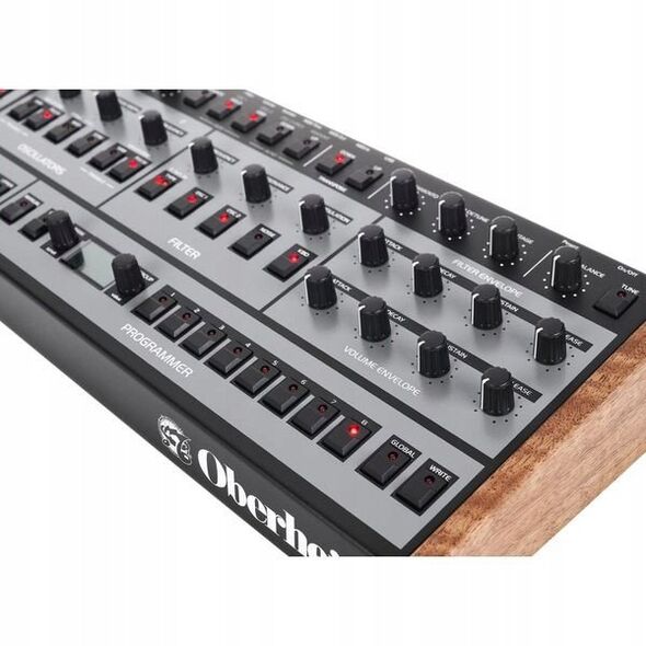 Oberheim OB-X8 Desktop - polifoniczny syntezator analogowy