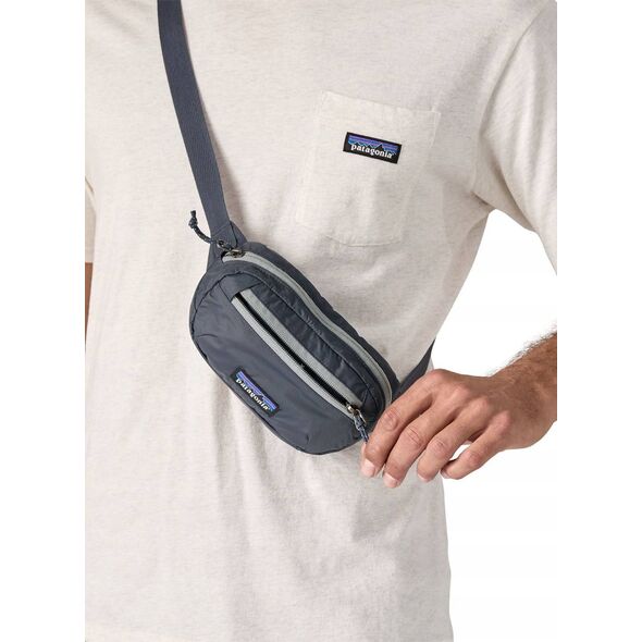 Saszetka terravia mini hip pack-smolder blue PATAGONIA