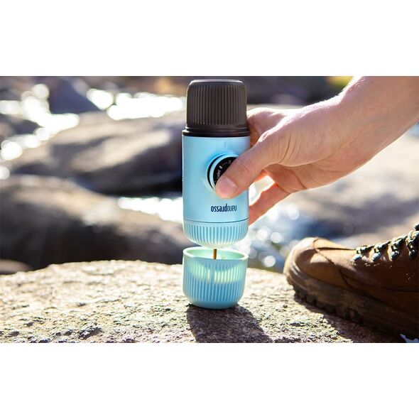 Przenośny ekspres do kawy WACACO Nanopresso Arctic Blue + Etui
