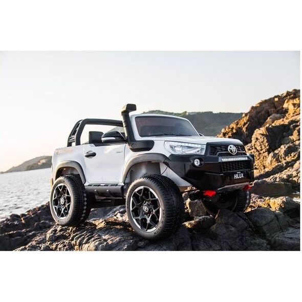 Lean Sport Auto na Akumulator Toyota Hilux Czarny Lakierowany