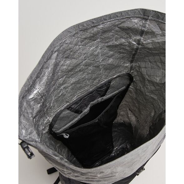 Black Diamond Beta Light 30 backpack, medium
