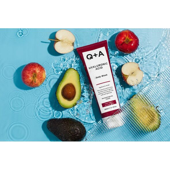 Kūno prausiklis su hialurono rūgštimi Q+A Hyaluronic Acid Body Wash, 250 ml