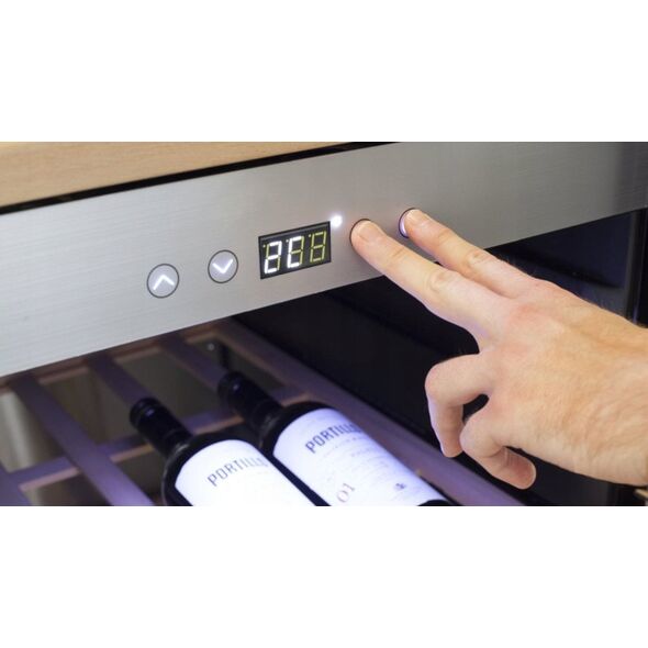 Chłodziarka do wina Caso Caso WineSafe 18 EB INOX