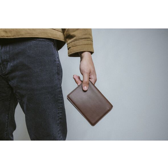 NOMAD Δερμάτινο Πορτοφόλι Διαβατηρίου Rustic Brown