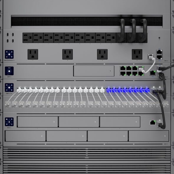 UBIQUITI USW-PRO-MAX-24-EU UNIFI 24 PORT MULTI-GIGABIT SWITCH WITH LAYER3 FEATURES AND ETHERLIGHTING