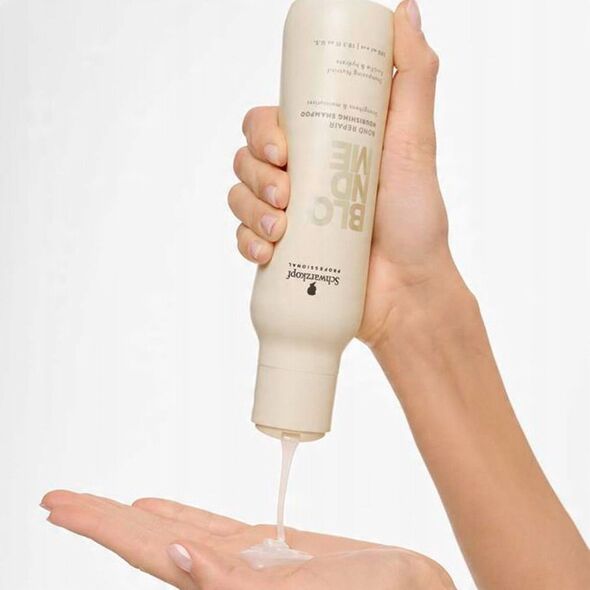 Schwarzkopf Blondme Bond Repair maitininantis Šampūnas 300ml
