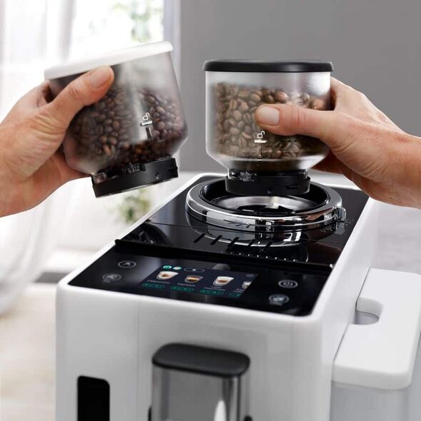 Ekspres ciśnieniowy DeLonghi DeLonghi Rivelia EXAM440.55.W Bean to Cup