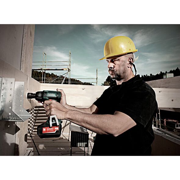 Metabo METABO.KLUCZ UDAROWY SSW 18V LTX 400  BL 1/2" 400Nm 2x5,2Ah