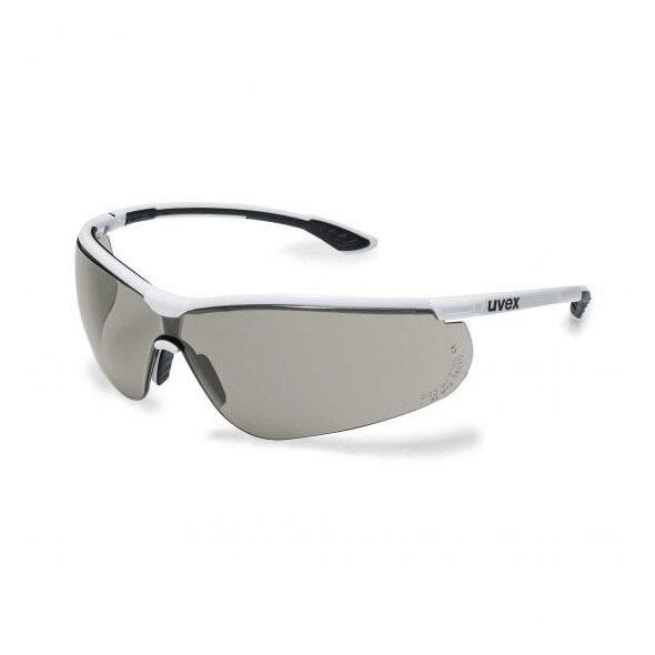 Γυαλιά προστασίας Uvex Sportstyle, γκρι φακός, επίστρωση supravision extreme (αντιθαμβωτική, ανθεκτική στις γρατσουνιές), λευκοί/μαύροι βραχίονες. Συσκευασμένο σε λιανικό χάρτινο κουτί 1 τεμάχιο