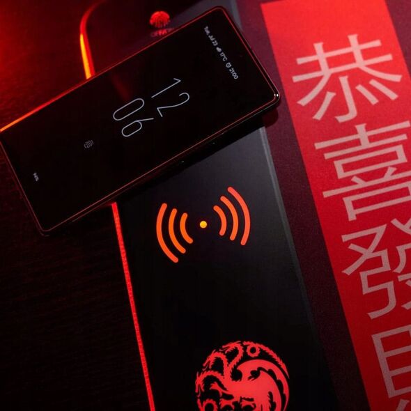 Numskull Mauspad House of Dragons + wireless Charge 30x80cm