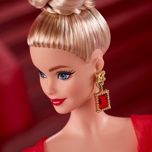 BARBIE collectible doll Mattel 80 (JBJ17)
