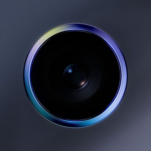 Apple iPhone 15 Pro - HARDY Lens Protection Pro Rainbow