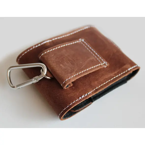 Skórzane etui na szyję / do paska / do szlufki LURESKO HECTOR FLIP M do modeli Flip (brąz vintage  biała nić)