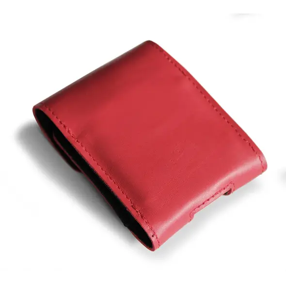 Skórzane etui ochronne LURESKO FLIP SLEEVE M do Samsung Galaxy Z Flip 3/4/5/6 Motorola Razr 50 / 40 Ultra Huawei Pocket (czerwony gładki czerwona nić)