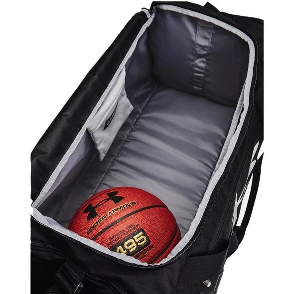 Under Armour Torba sportowa Undeniable 5.0 L czarna (1369224-001)