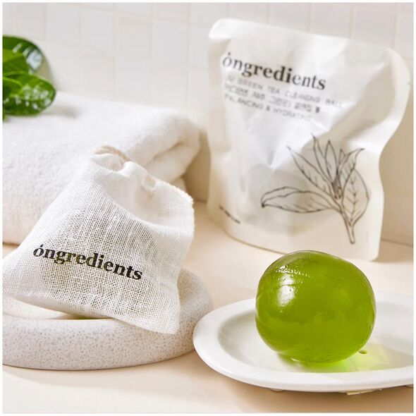 Ongredients Jeju Green Tea Cleansing Ball Żelowa kula do mycia twarzy i ciała 110g