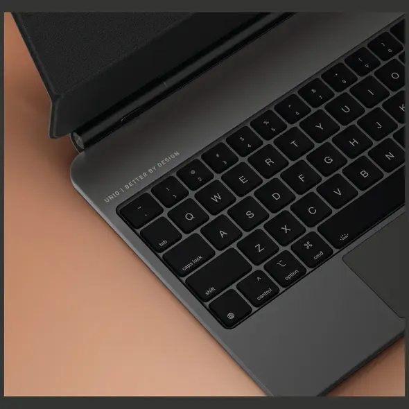 Etui UNIQ Venno Pro Magnetic Smart z klawiaturą do Apple iPad Pro 11" 2024 caramel