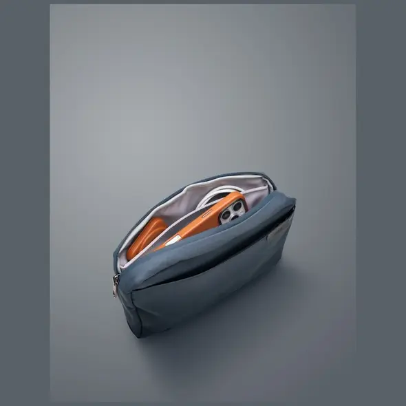Torba UNIQ Arden Sling 2L niebieski