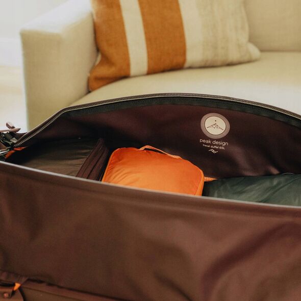 Τσάντα Peak Design Travel Duffel 65L Eclipse – μωβ