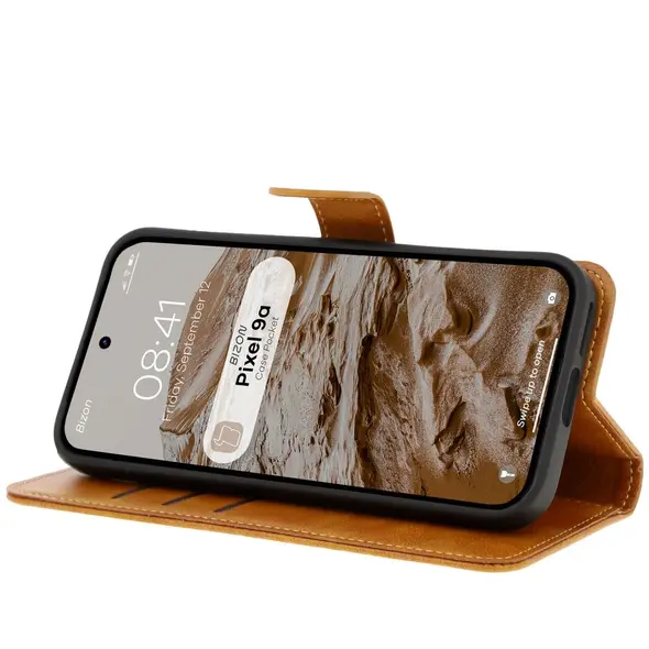 Etui z klapką Bizon Case Pocket do Google Pixel 9a brązowe