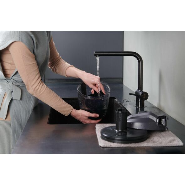 Cyclonic vacuum cleaner HOOVER HP105HM 011