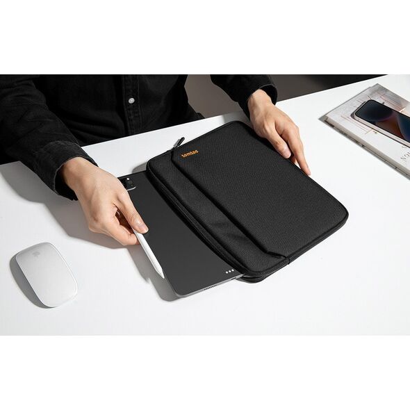 Etui na iPad 11'' Tomtoc Light-B18 T (czarny)