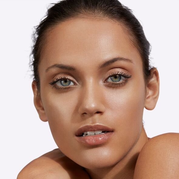 MAC Strobe cream Goldlite Rozświetlający krem do twarzy