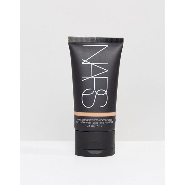 Nars Pure Radiant Tinted Moisturizer SPF30