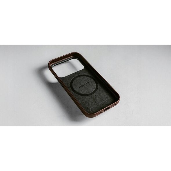NOMAD Traditional Leather Case - skórzane etui do iPhone 17 Pro Max kompatybilne z MagSafe (brown)
